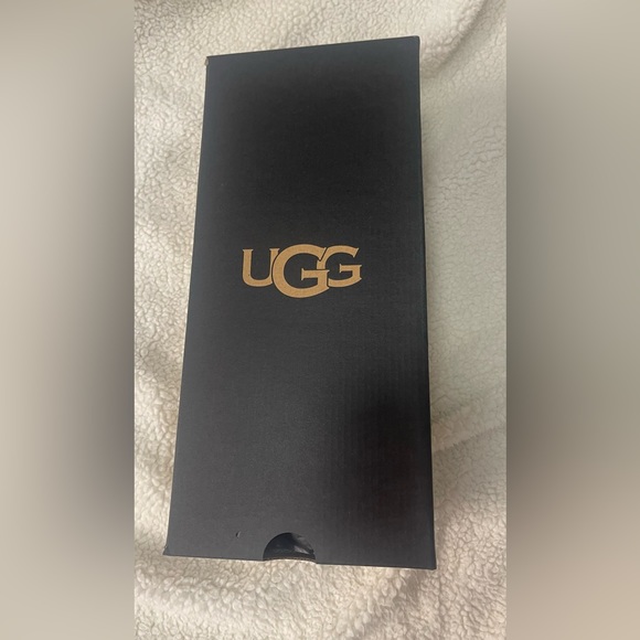 UGG Scuff Logo Men Slippers - Picture 12 of 15